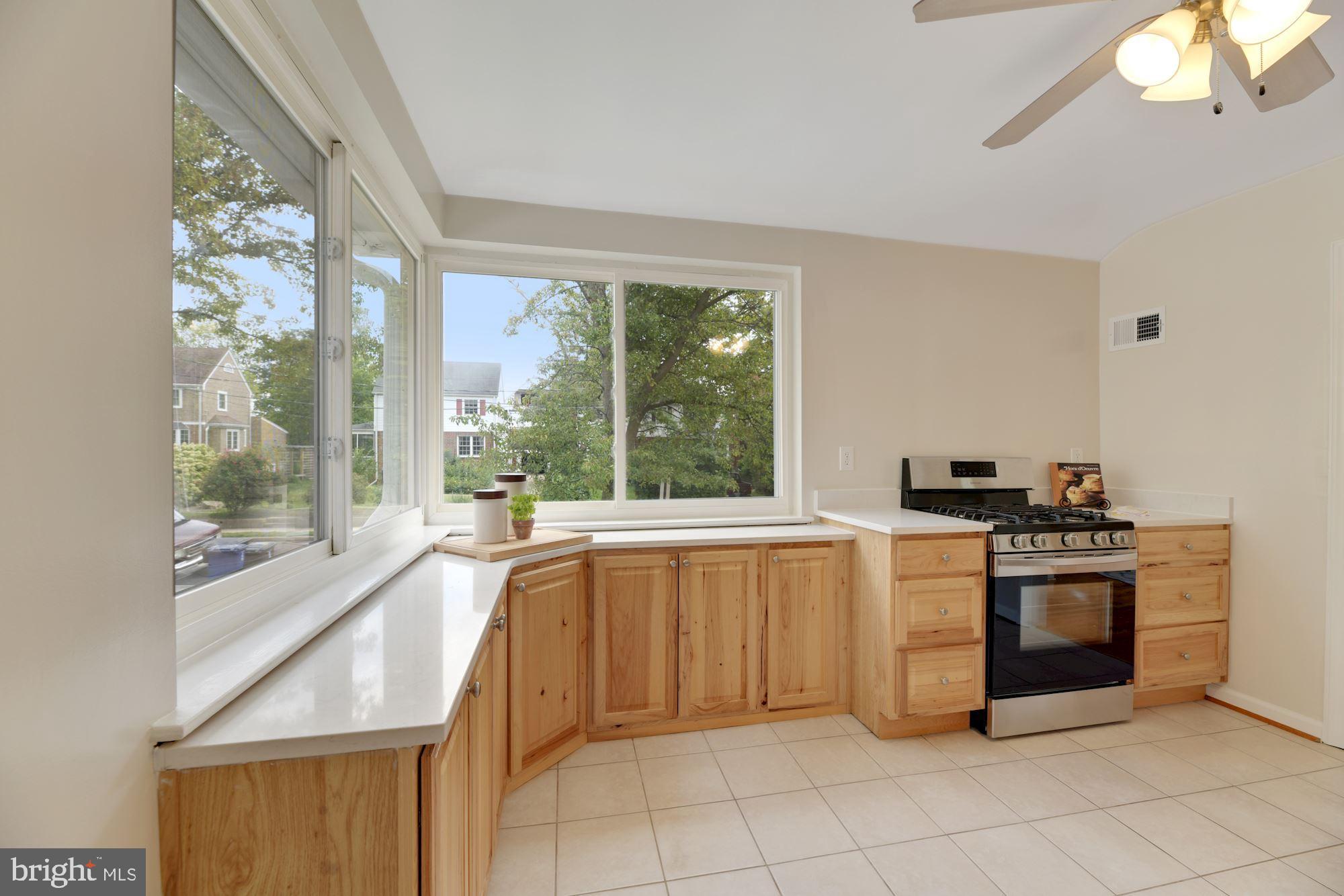 1210 North Stuart Street Arlington, VA 22201 - Photo 10 of 31