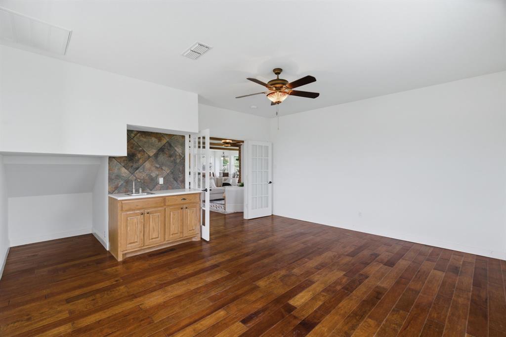 250 Newfield Lane Springtown, TX 76082 - Photo 30 of 38
