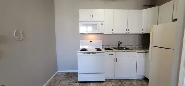 $1,650 | 3801 Atlantic Avenue, Unit A1, Atlantic City, NJ 08401