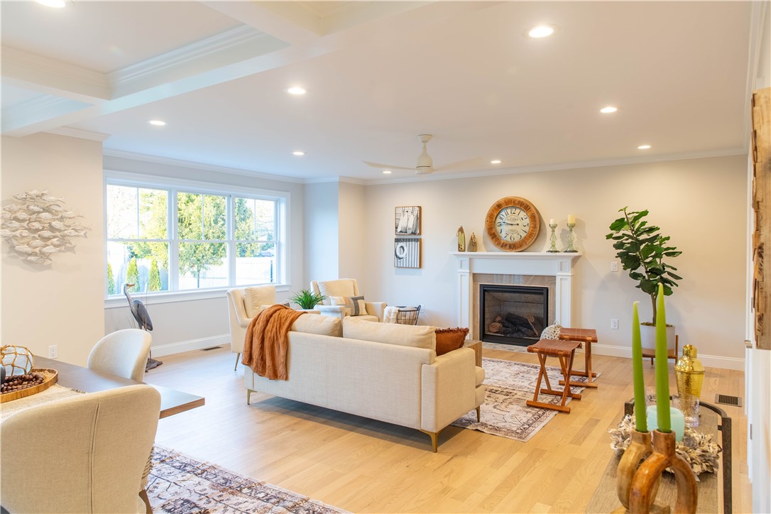 100 Primrose Drive Warwick, RI 02818 - Photo 11 of 44