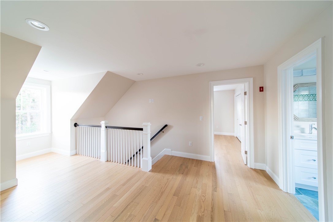 100 Primrose Drive Warwick, RI 02818 - Photo 23 of 44