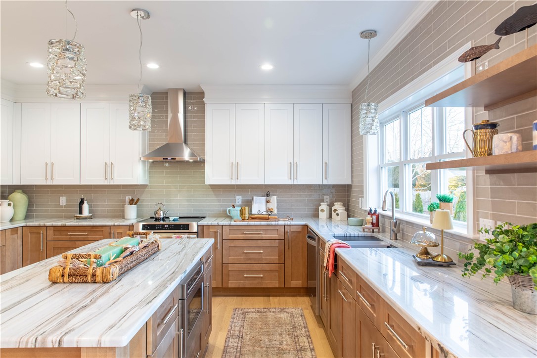 100 Primrose Drive Warwick, RI 02818 - Photo 8 of 44