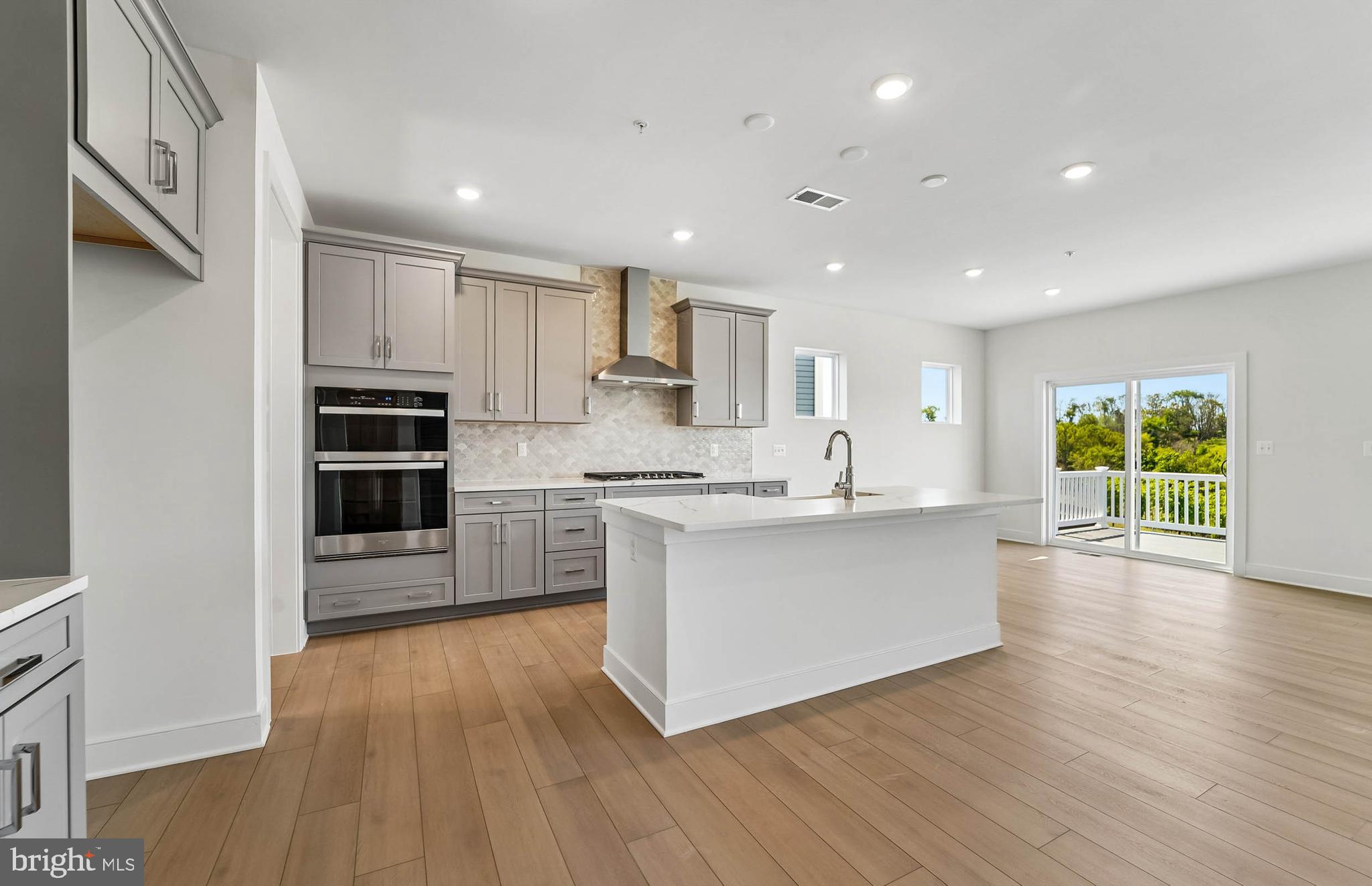14602 Sourgum Road Boyds, MD 20841 - Photo 8 of 45 Gourmet Kitchen - Actual Home