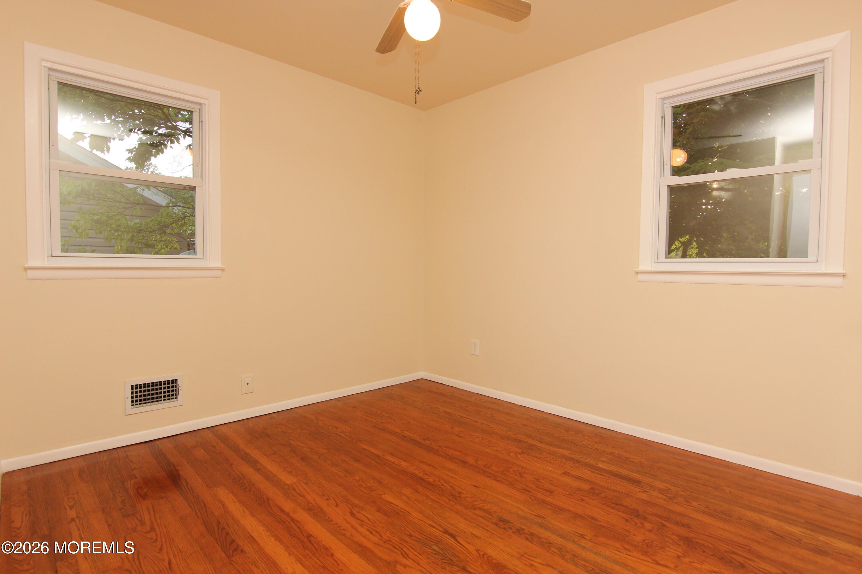 815 Shady Lawn Way Keyport, NJ 07735 - Photo 12 of 46 815 -12