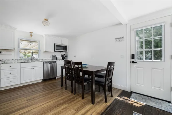 $3,800 | 340 Old Mill Lane, Portsmouth, RI 02871