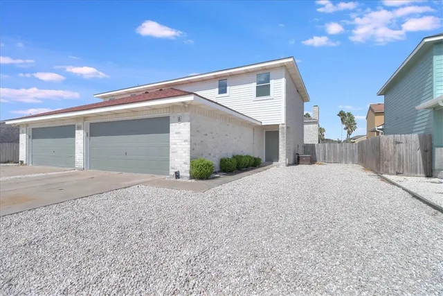 $2,350 | 15513 Palmira Avenue, Unit B, Corpus Christi, TX 78418