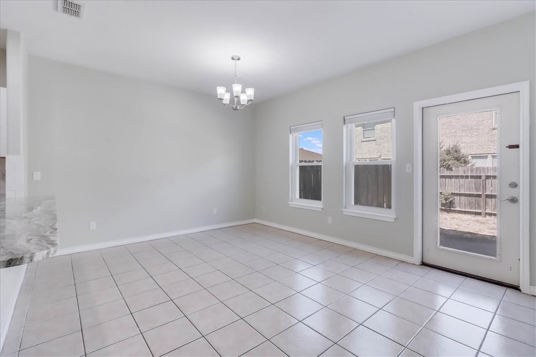 15513 Palmira Avenue, Unit B Corpus Christi, TX 78418 - Photo 10 of 39