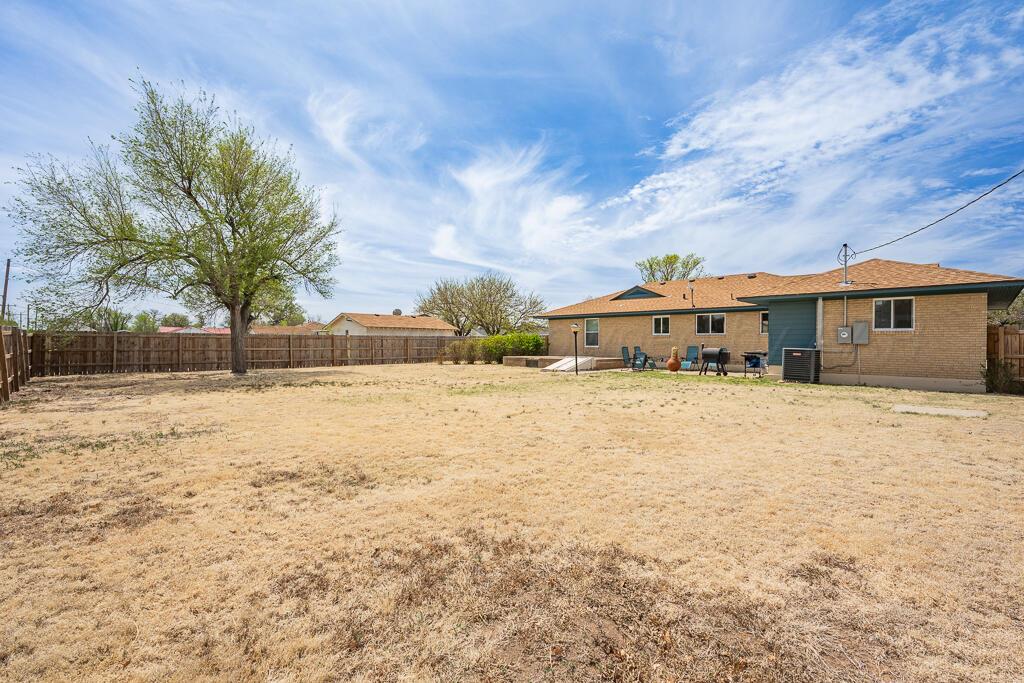 810 Charles Avenue Panhandle, TX 79068 - Photo 25 of 29 backyard 2