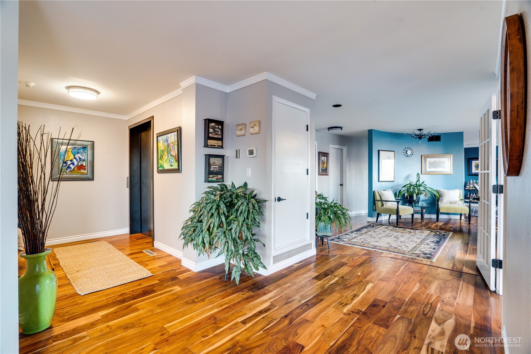 35 Broadway, Unit 1 Tacoma, WA 98402 - Photo 3 of 34