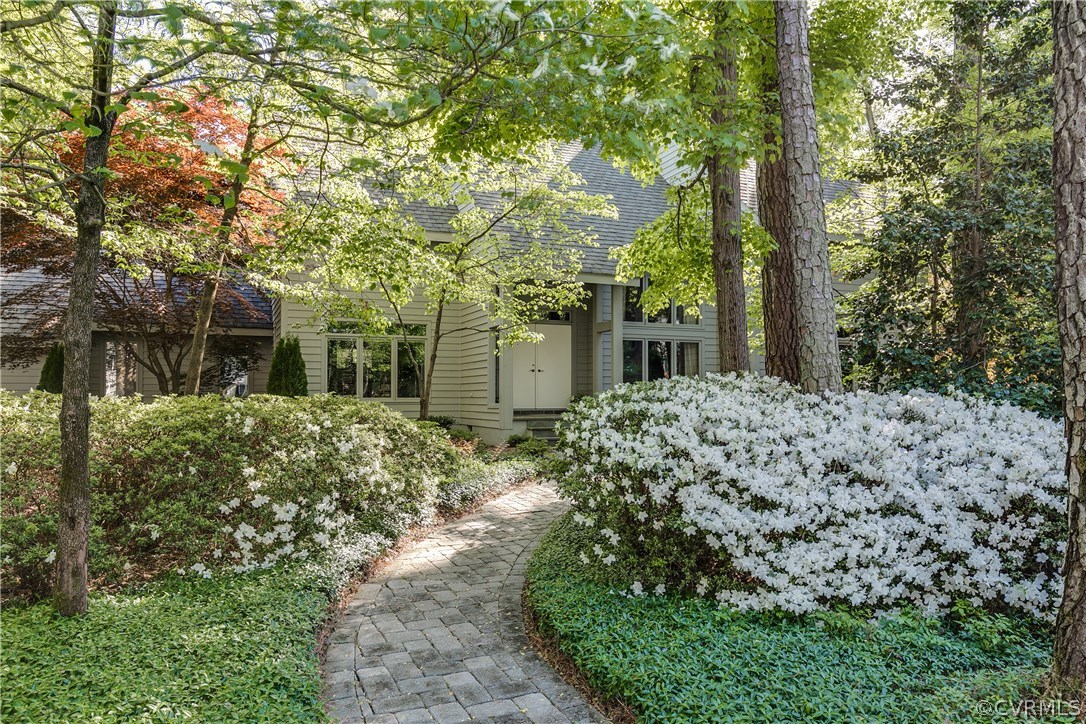 9605 Georges Bluff Road Henrico, VA 23229 - Photo 2 of 36 Gallery Image 2