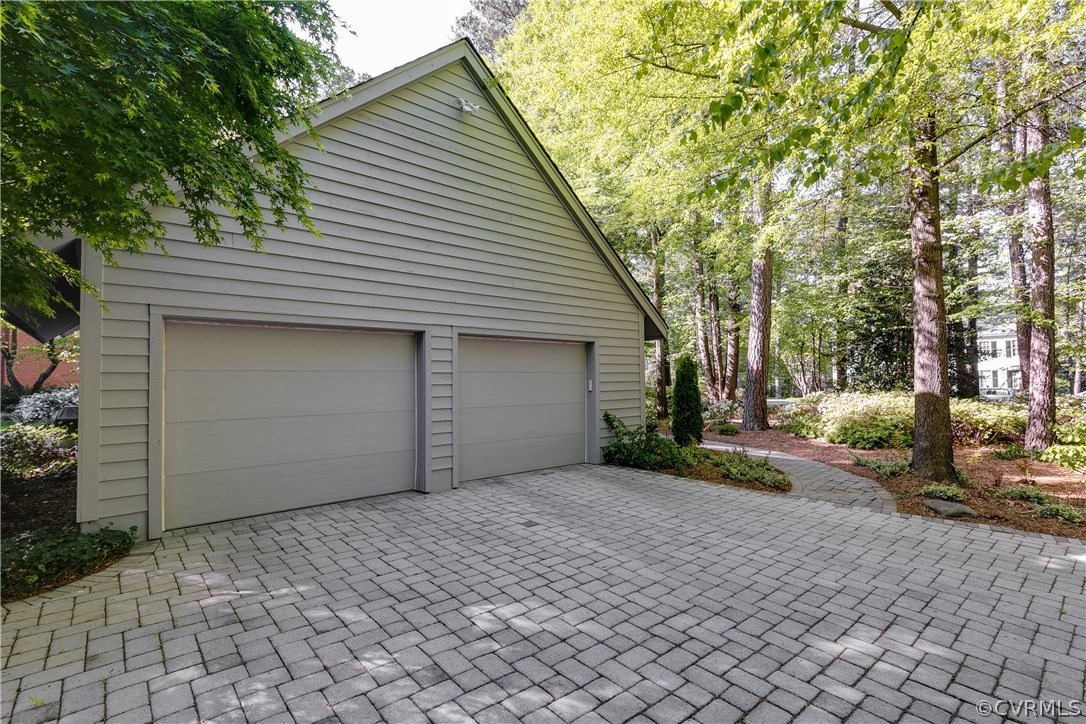 9605 Georges Bluff Road Henrico, VA 23229 - Photo 35 of 36 Gallery Image 35