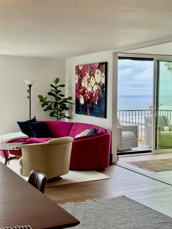 $14,500 | 424 Stratford Court, Unit A32, Del Mar, CA 92014