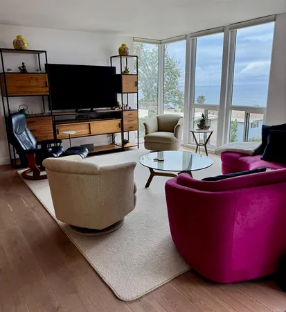 $14,500 | 424 Stratford Court, Unit A32, Del Mar, CA 92014