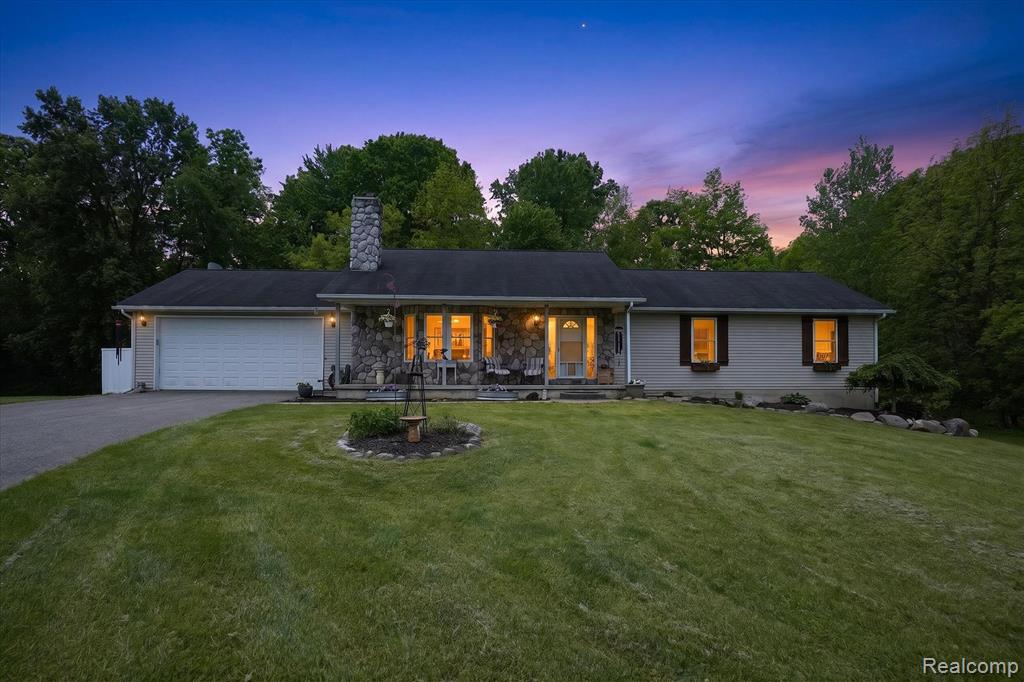 9565 Crofoot Road Fowlerville, MI 48836 - Photo 1 of 63