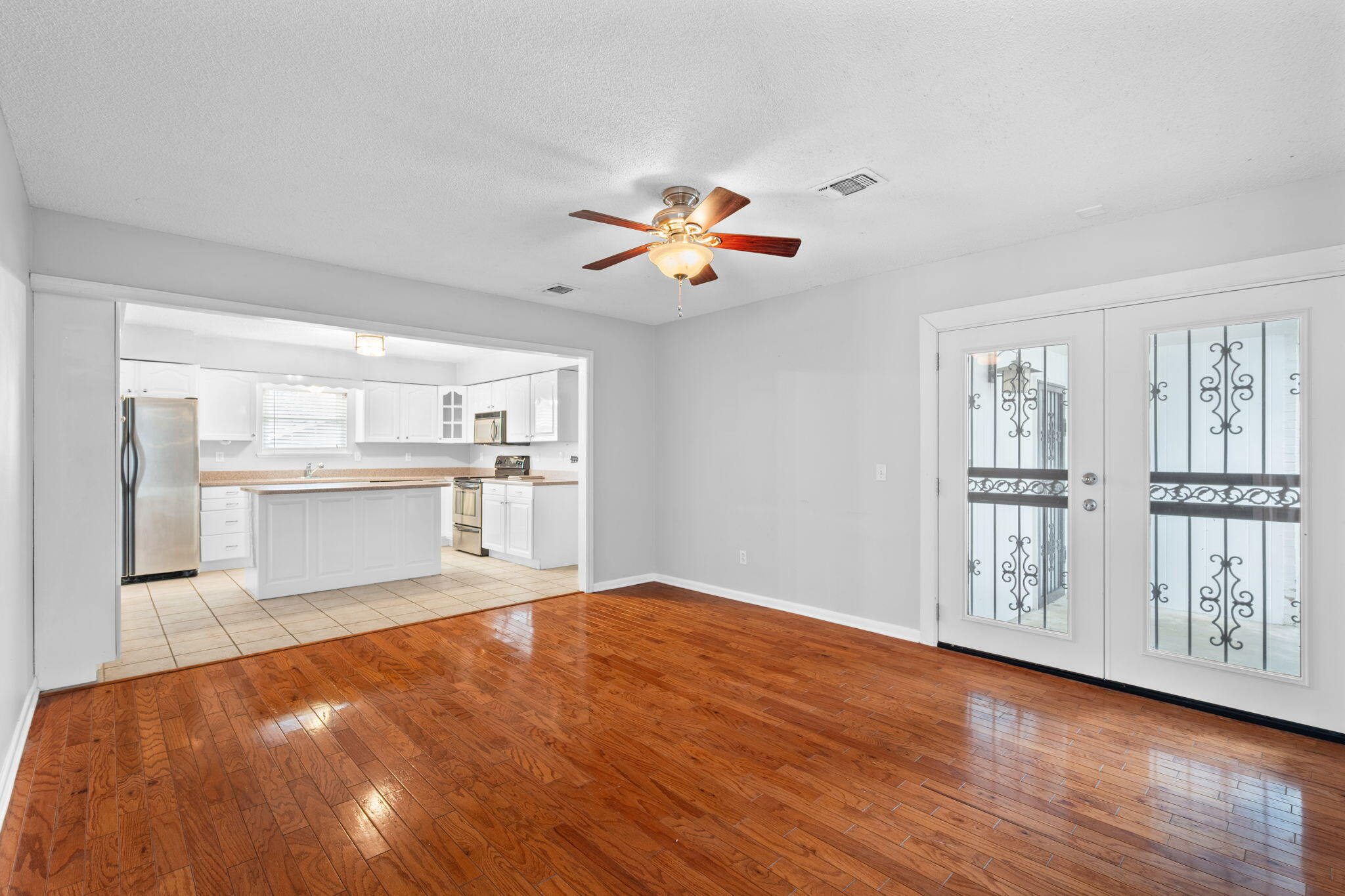 2009 Morris Hill Road Chattanooga, TN 37421 - Photo 14 of 30 25-web-or-mls-DSC_0194