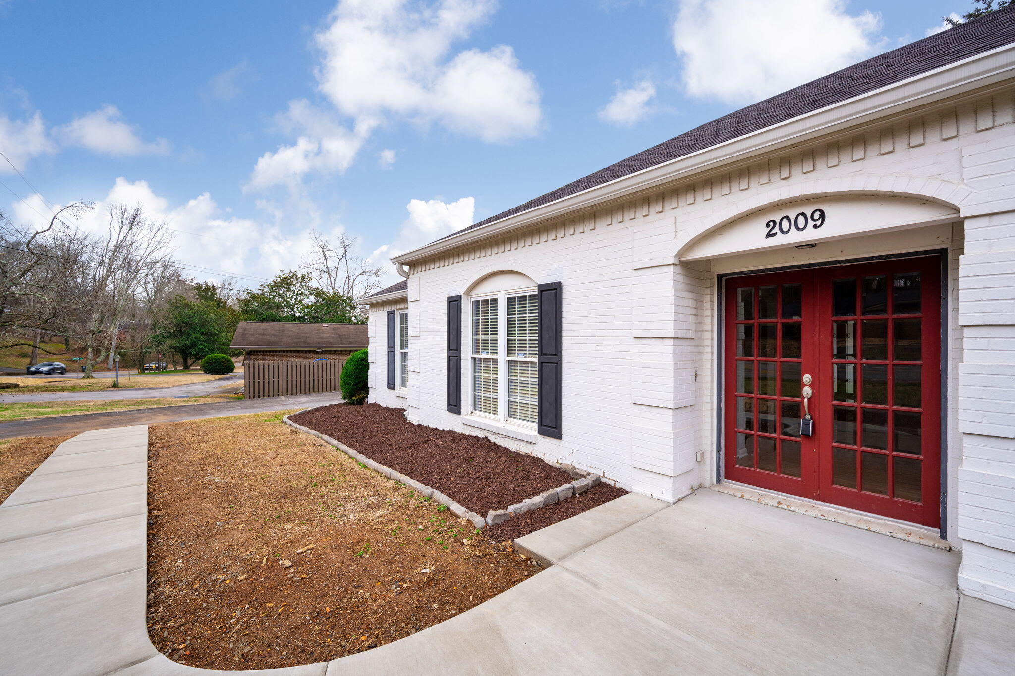 2009 Morris Hill Road Chattanooga, TN 37421 - Photo 2 of 30 2-web-or-mls-DSC_0131