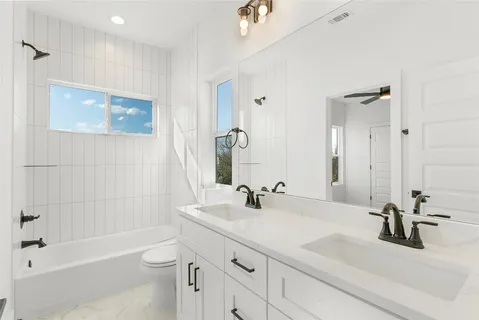 $369,927 | 105 Carmen Cove, Burnet, TX 78611