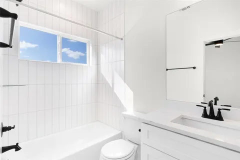 $369,927 | 105 Carmen Cove, Burnet, TX 78611