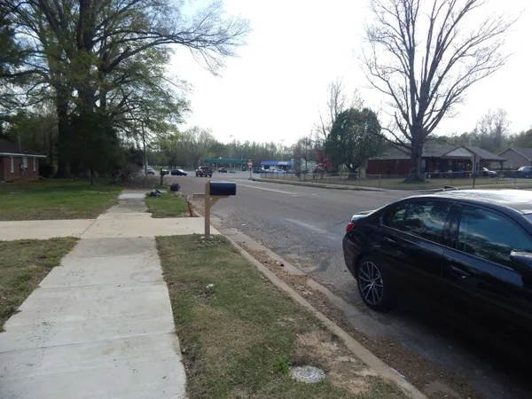 $169,000 | 5030 Breckenwood Drive, Memphis, TN 38127
