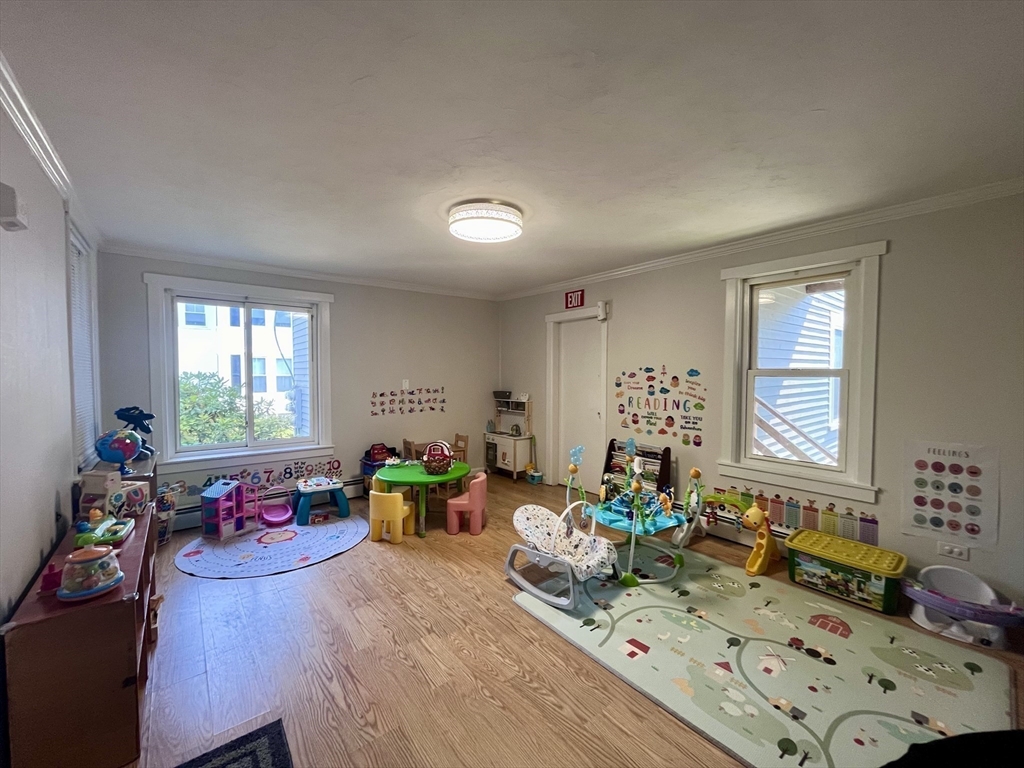 97 Pleasant Street Clinton, MA 01510 - Photo 12 of 30