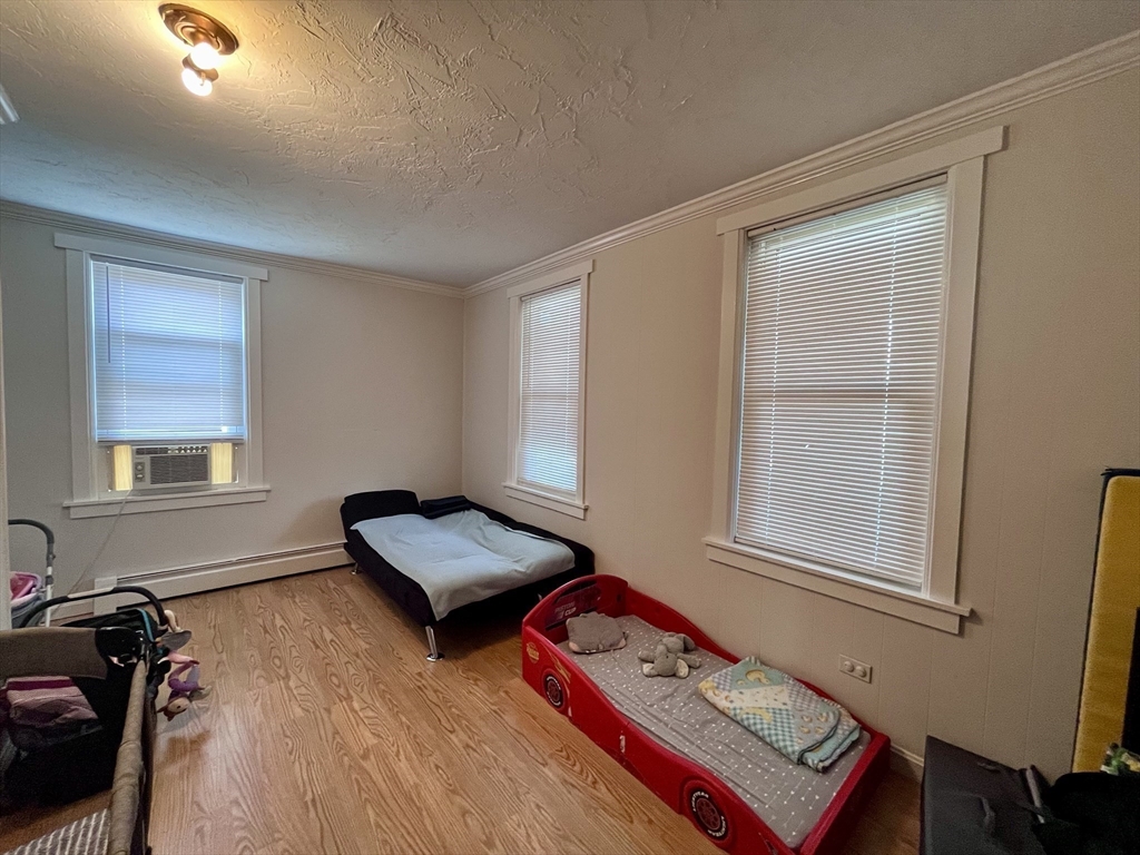 97 Pleasant Street Clinton, MA 01510 - Photo 17 of 30