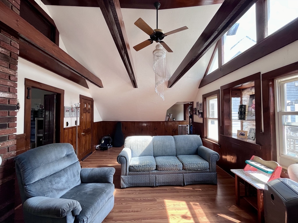 97 Pleasant Street Clinton, MA 01510 - Photo 19 of 30