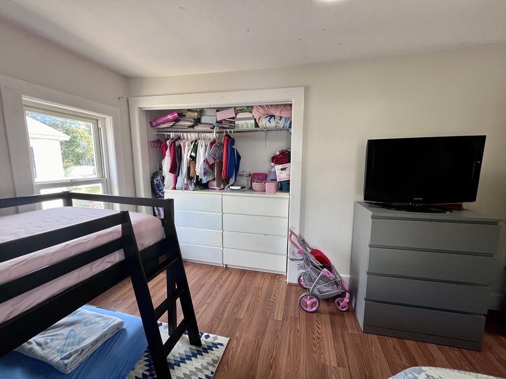 97 Pleasant Street Clinton, MA 01510 - Photo 26 of 30