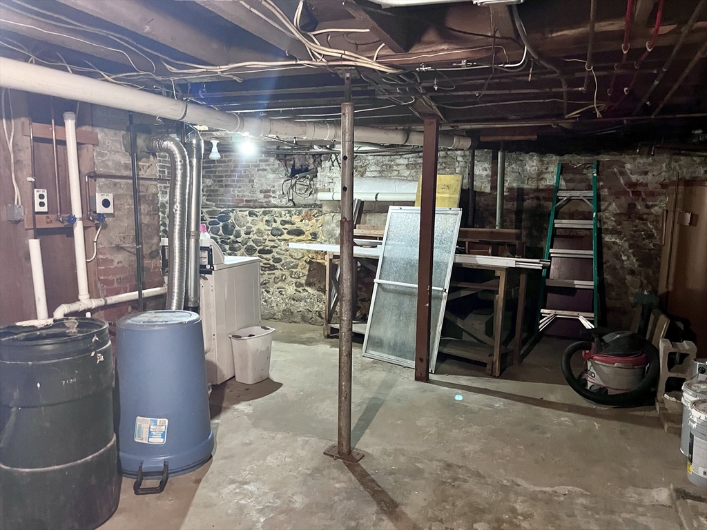 97 Pleasant Street Clinton, MA 01510 - Photo 30 of 30