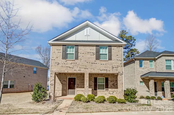 $2,400 | 3026 Lisburn Street, Charlotte, NC 28227