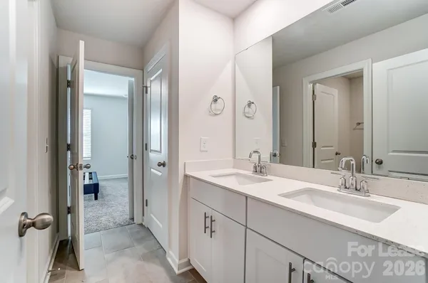 $2,400 | 3026 Lisburn Street, Charlotte, NC 28227