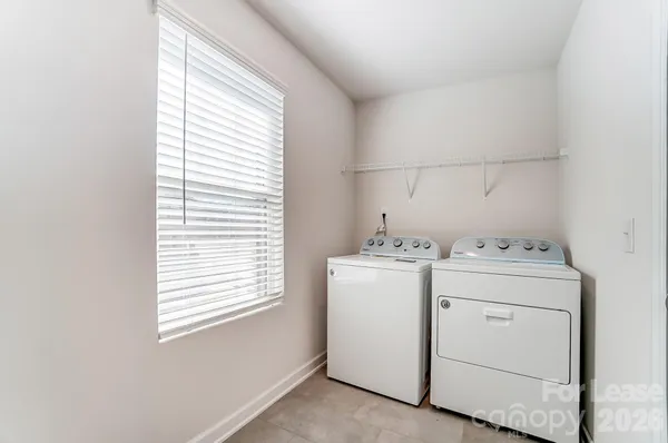 $2,400 | 3026 Lisburn Street, Charlotte, NC 28227