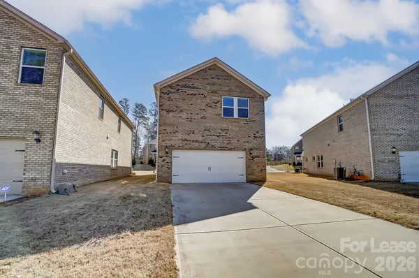 $2,400 | 3026 Lisburn Street, Charlotte, NC 28227