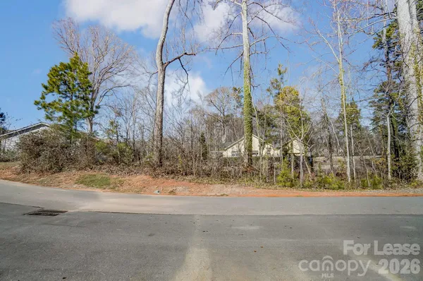 $2,400 | 3026 Lisburn Street, Charlotte, NC 28227