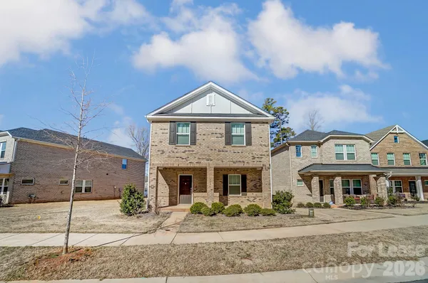 $2,400 | 3026 Lisburn Street, Charlotte, NC 28227