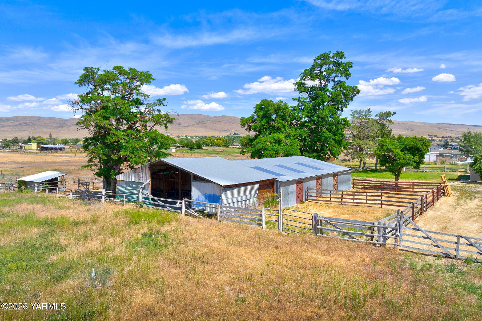 5271 North Wenas Road Selah, WA 98942 - Photo 13 of 38 Holwegner_260602_NWenas_Selah_19