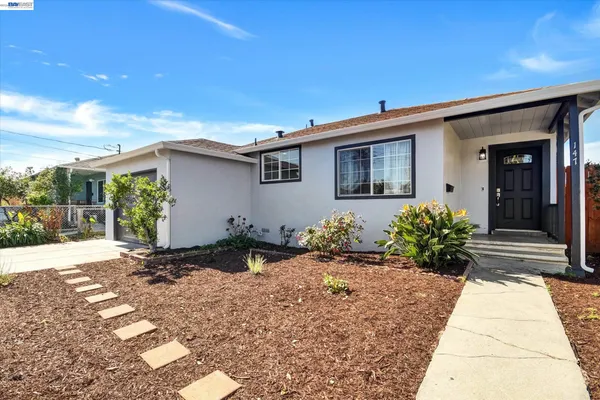 $999,999 | 147 Wisteria Drive, East Palo Alto, CA 94303