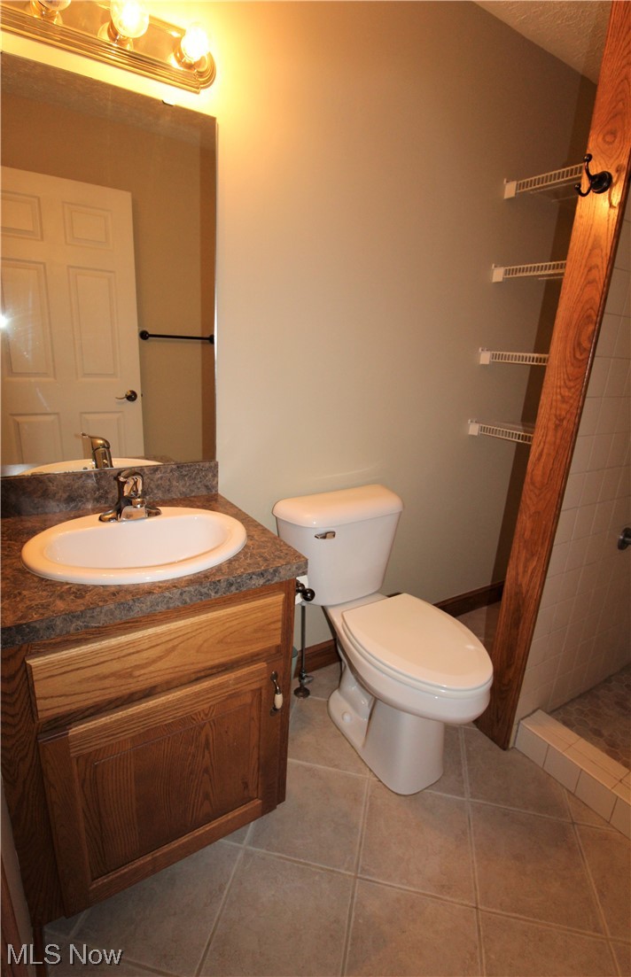 10449 Smucker Road Orrville, OH 44667 - Photo 26 of 35