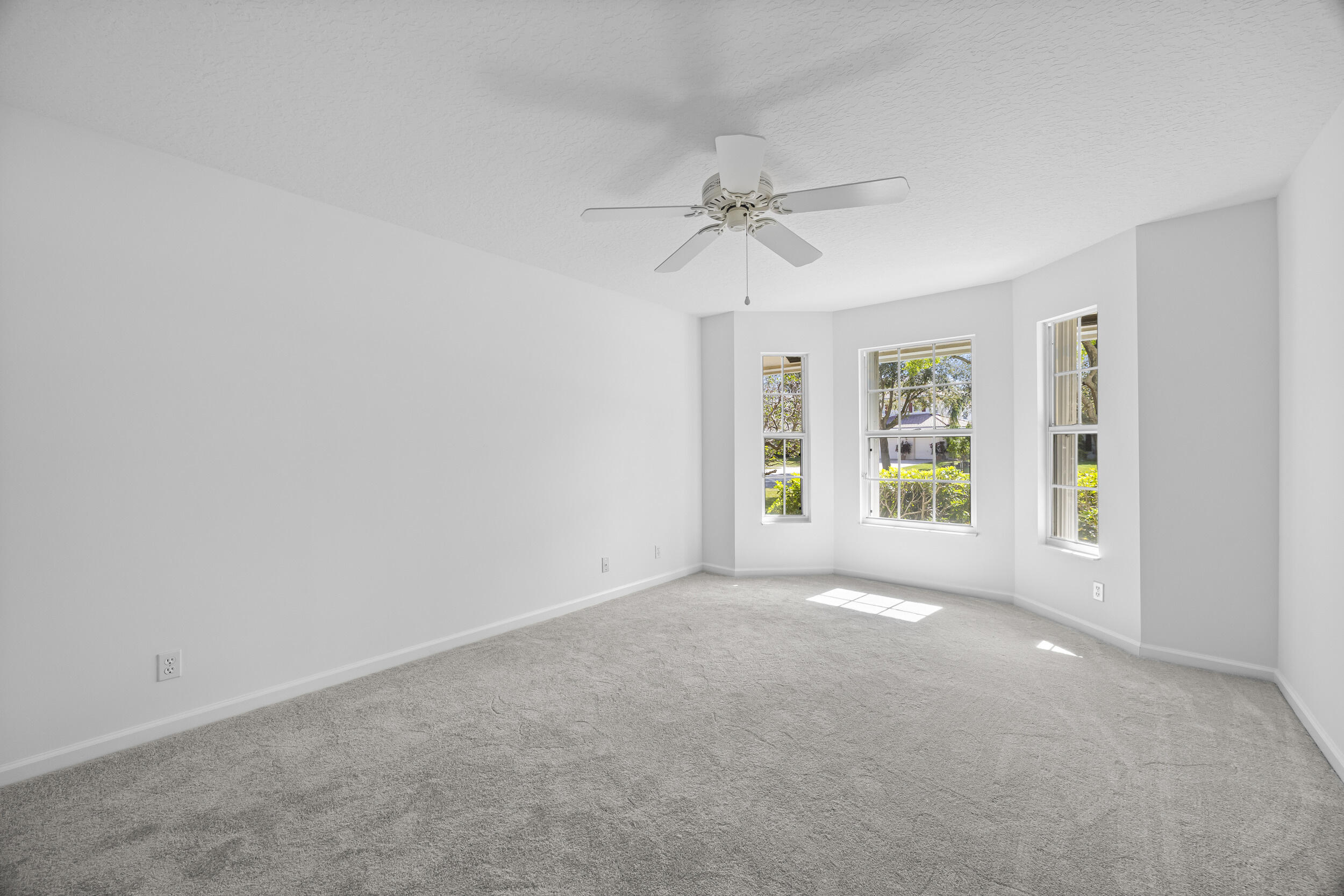 1040 Egret Circle North Jupiter, FL 33458 - Photo 24 of 31 19_8p3a2433