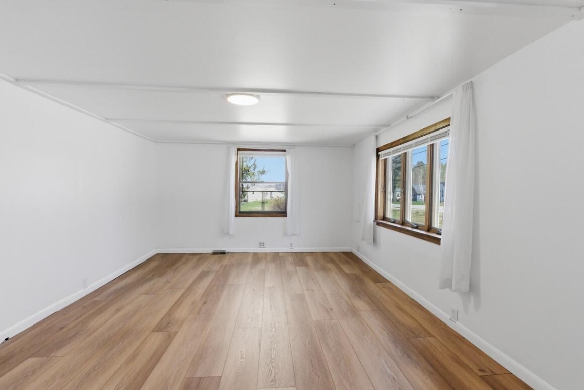 304 Hardscrabble Road Poland, ME 04274 - Photo 20 of 37 Living room