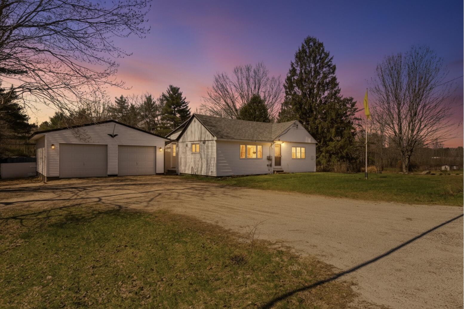 304 Hardscrabble Road Poland, ME 04274 - Photo 3 of 37 Front