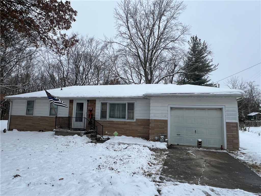 878 West Harrison Avenue Decatur, IL 62526 - Photo 1 of 19 Gallery Image 1