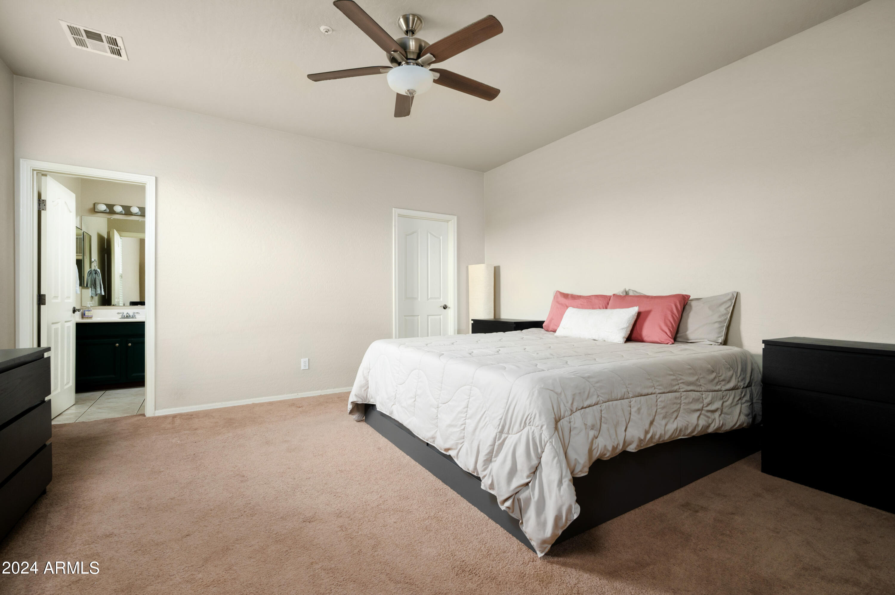 503 North Alder Street Gilbert, AZ 85233 - Photo 11 of 22 Primary Bedroom