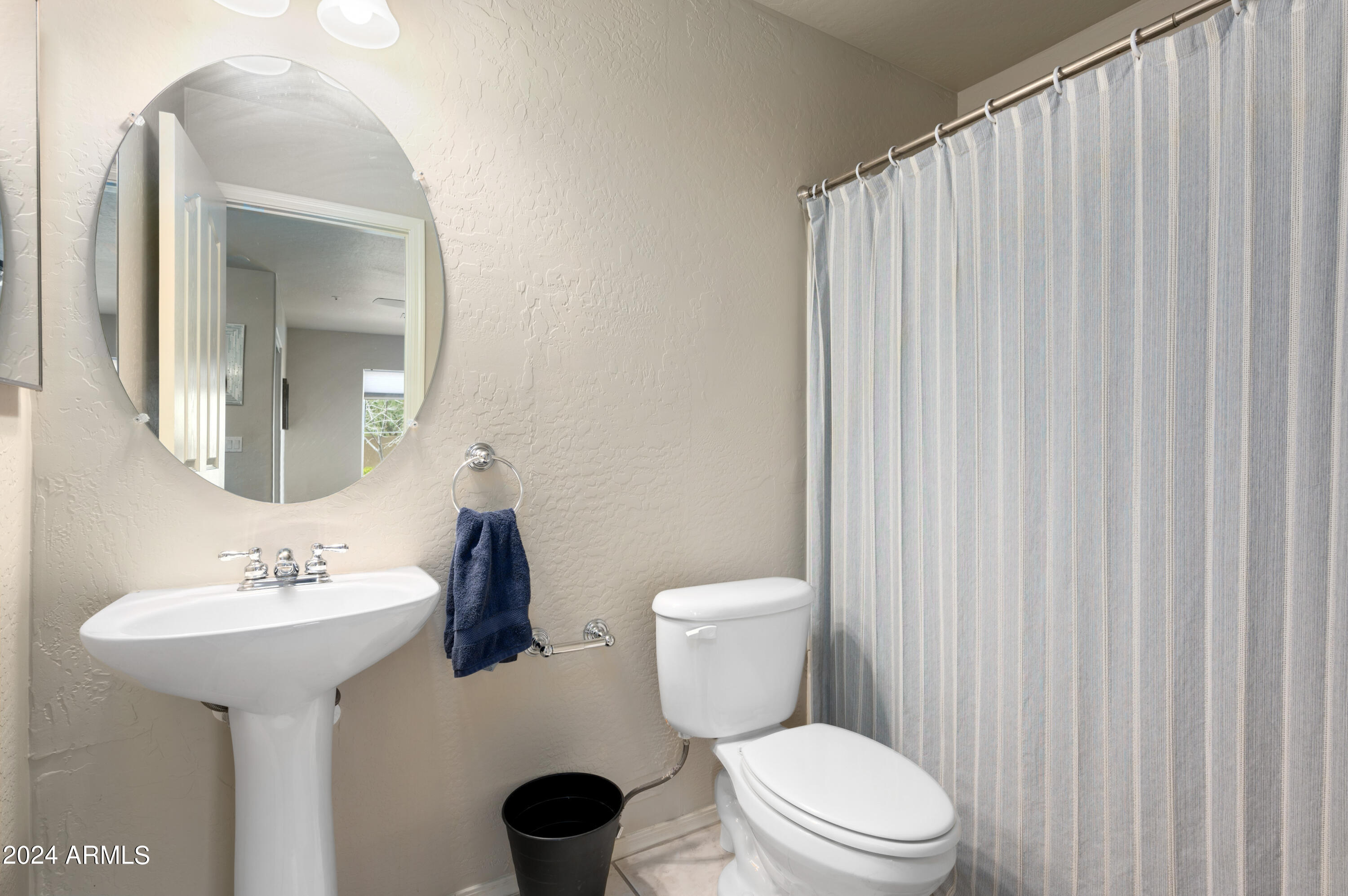 503 North Alder Street Gilbert, AZ 85233 - Photo 16 of 22 First Floor Full Bathroom