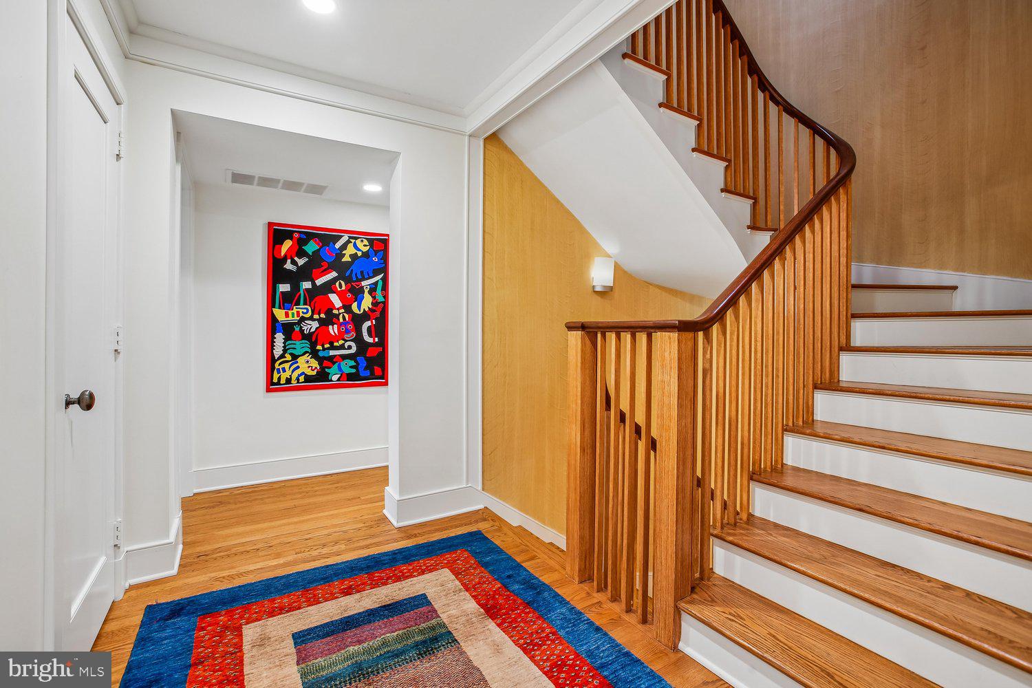 700 Belgrove Road McLean, VA 22101 - Photo 34 of 86 2nd floor main hallway