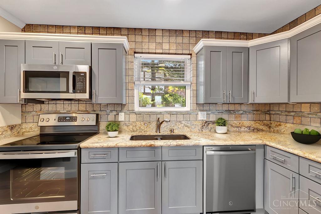 5638 Springdale Road, Unit 8 Cincinnati, OH 45251 - Photo 28 of 46