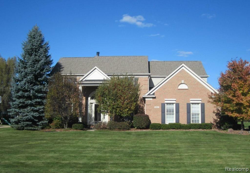 3407 Bonniebrook Court Rochester, MI 48306 - Photo 1 of 27 IMG_2363.jpg