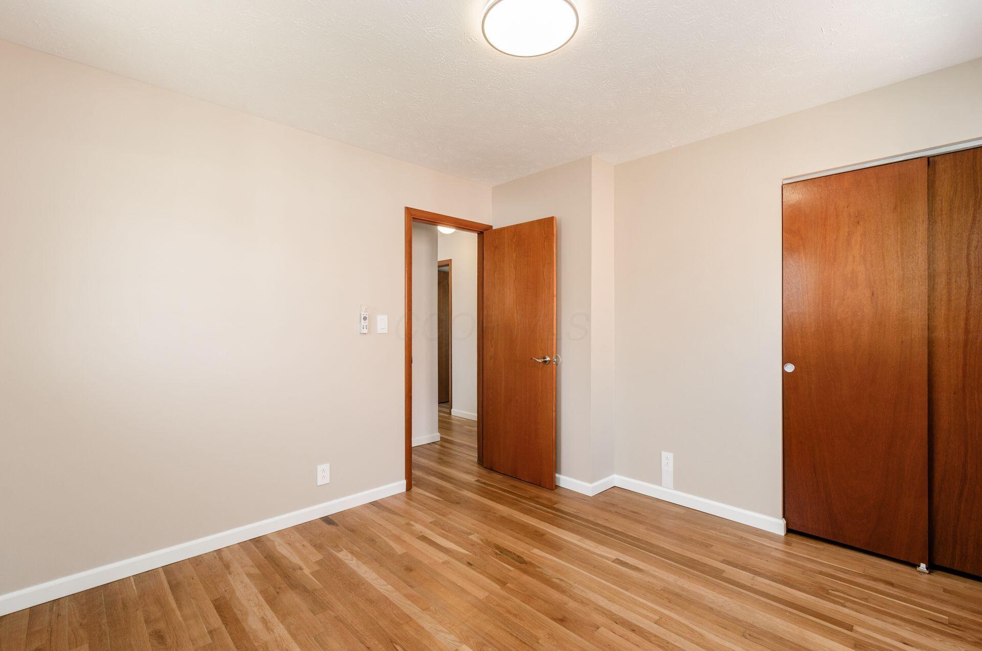1488 Bycroft Road Columbus, OH 43206 - Photo 13 of 26 3rd Bedroom