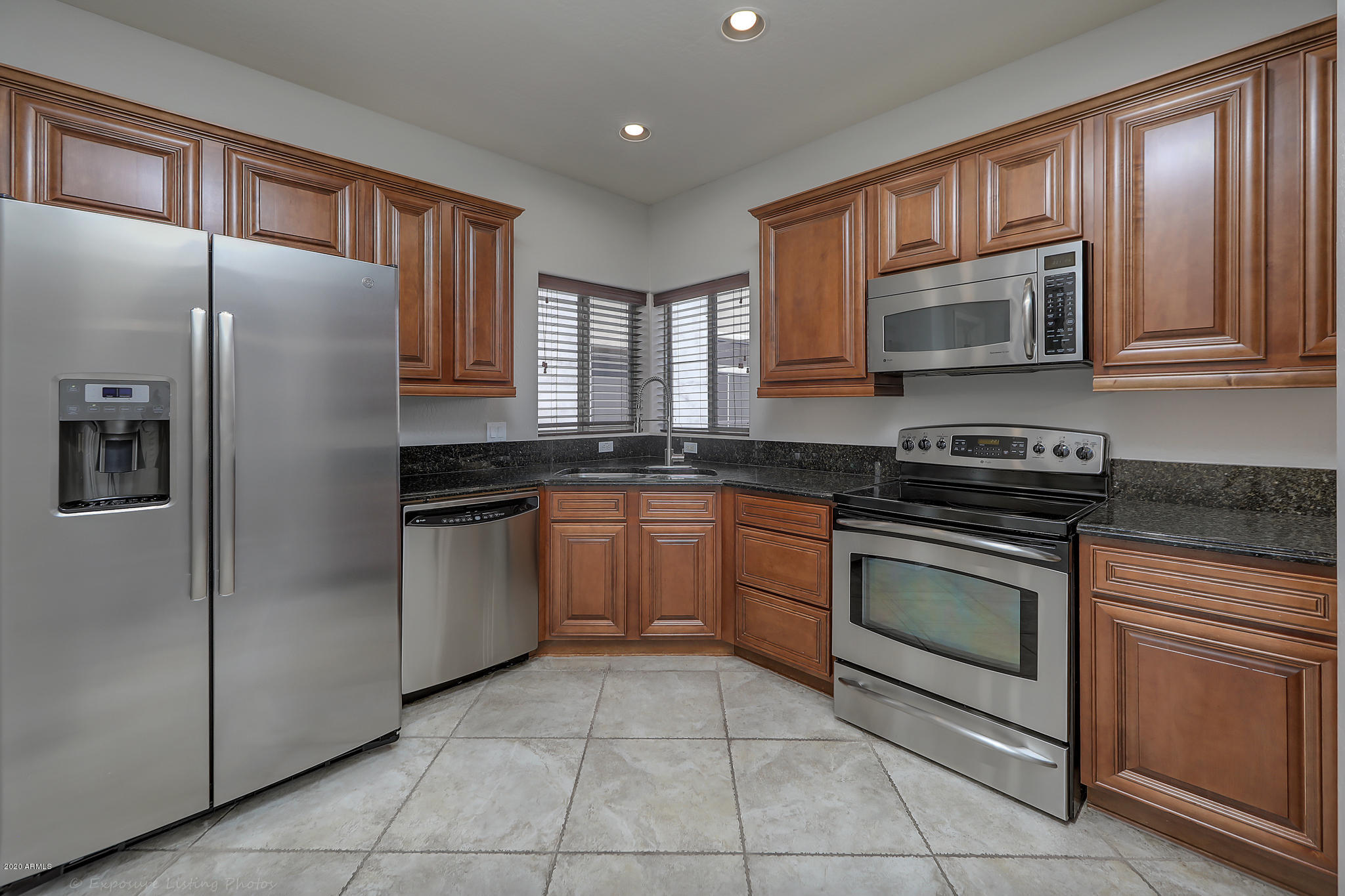 3935 East Rough Rider Road, Unit 1223 Phoenix, AZ 85050 - Photo 8 of 25 kitchen