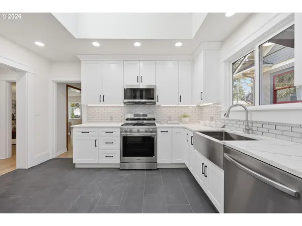 $1,145,000 | 2425 Northeast 40th Avenue, Portland, OR 97212