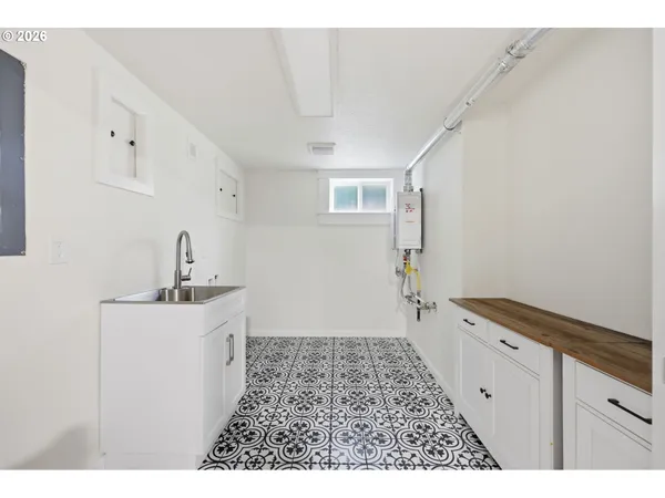 $1,145,000 | 2425 Northeast 40th Avenue, Portland, OR 97212